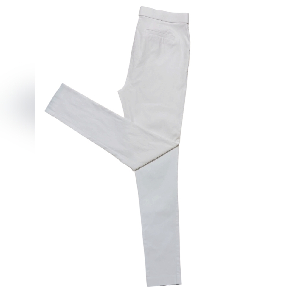 Jones New York Soft White Pull On Pants with Rivet Detail